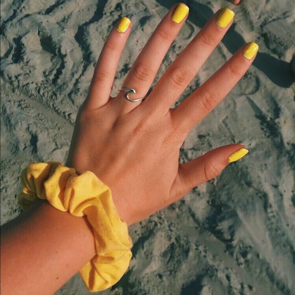 Jewelry - Silver Trendy Minimalist Wave Ring